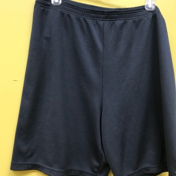 Russell Elastic Waist Black Athletic Men’s gym Shorts - Picture 2 of 8